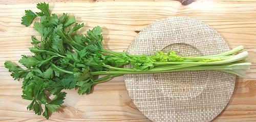 Chinese Celery Untrimmed Stalks