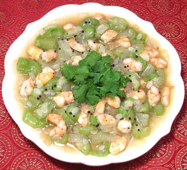 Dish of Luffa with Shrimp