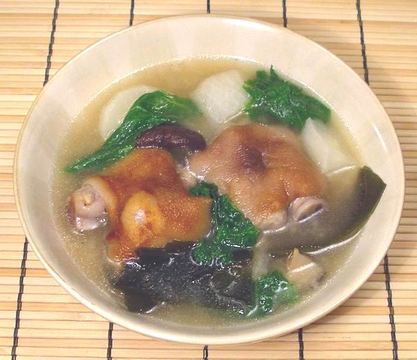 Bowl of Okinawa Pig Feet Soup