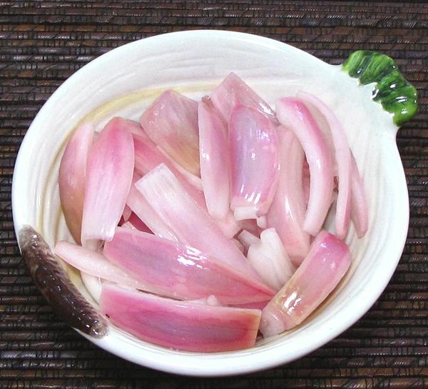 Small Bowl of Shallot Pickle
