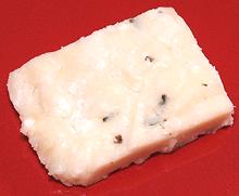 1 lb. Pinconning Sharp Cheddar with Black Wax Casing - Pinconning