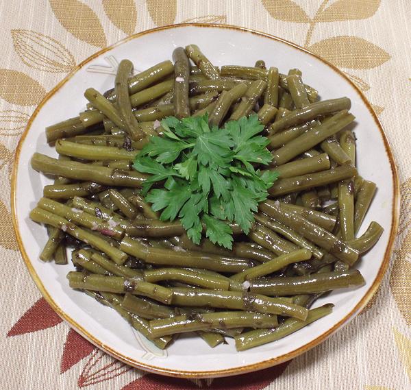 Dish of Green Beans &agrave; la Grecque
