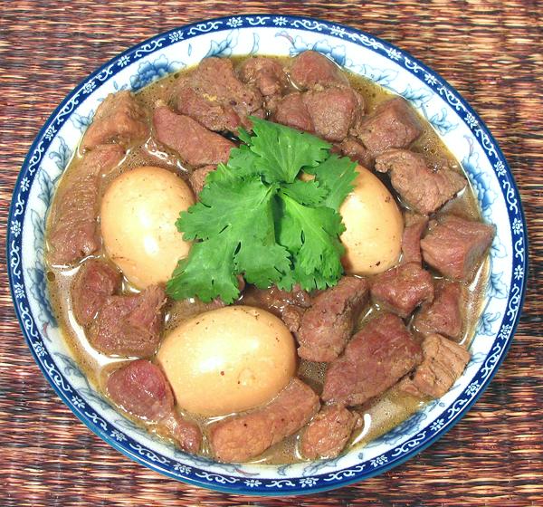 Dish of Pork Stew with Eggs